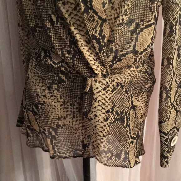 Zara woman Snake Print Blouse - Picture 3 of 5